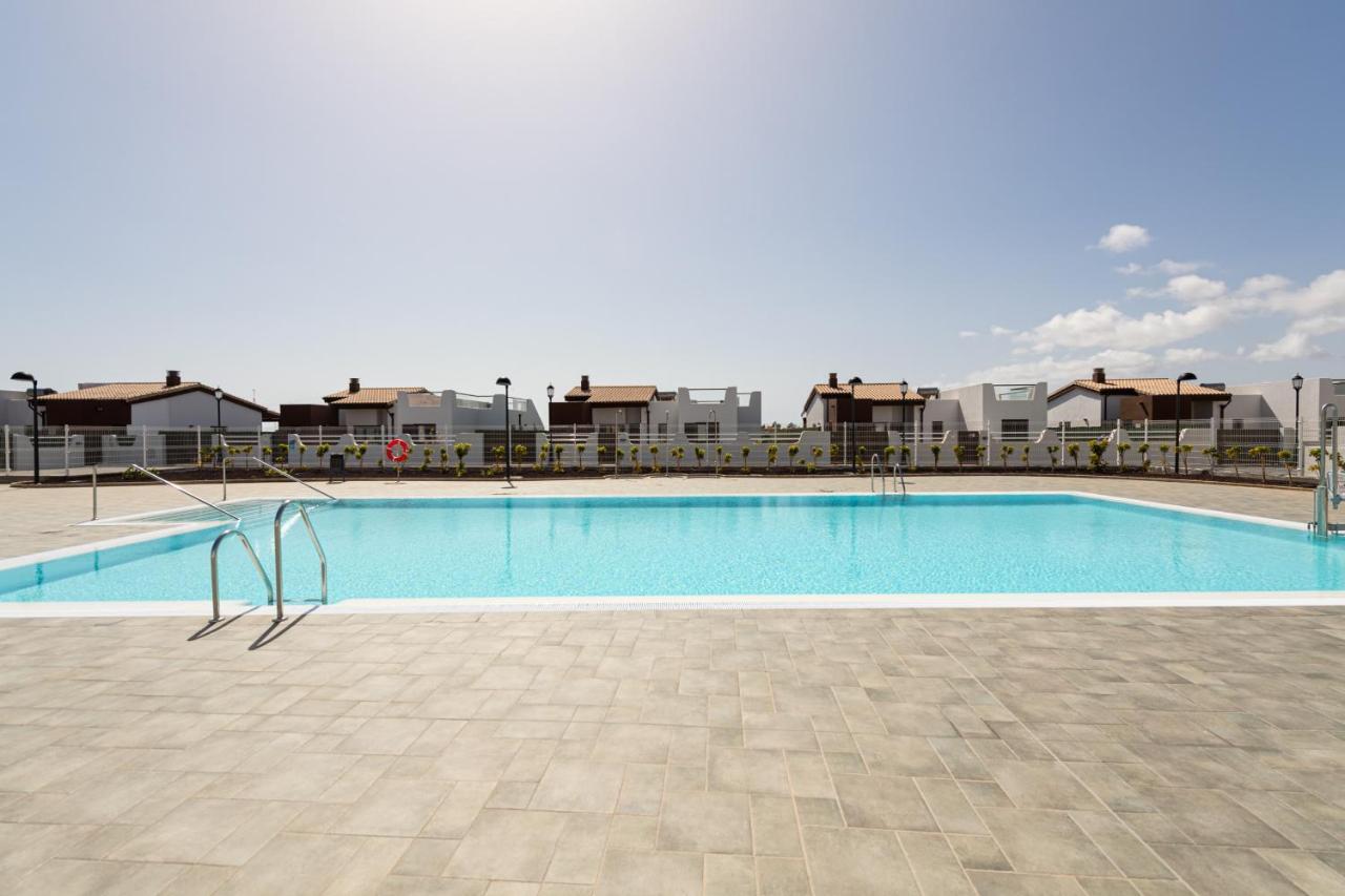 Homeforguest Apartamento En Residencia De Lujo Con Terraza Y Piscina La Guirra Eksteriør billede